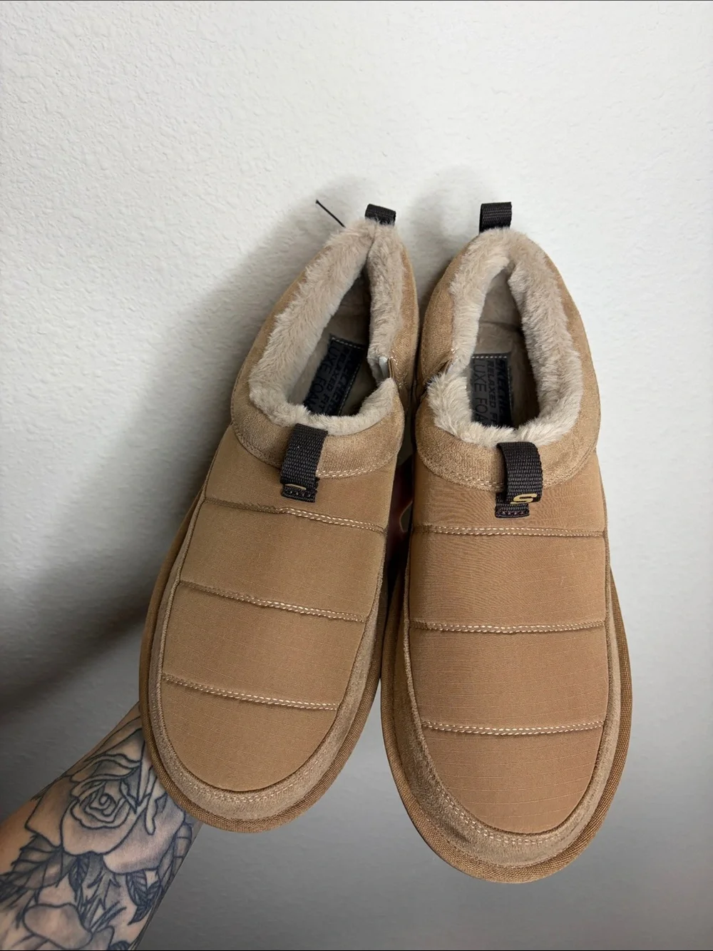 Skechers | Men’s Renten House Shoes in Tan Size 11 NWT